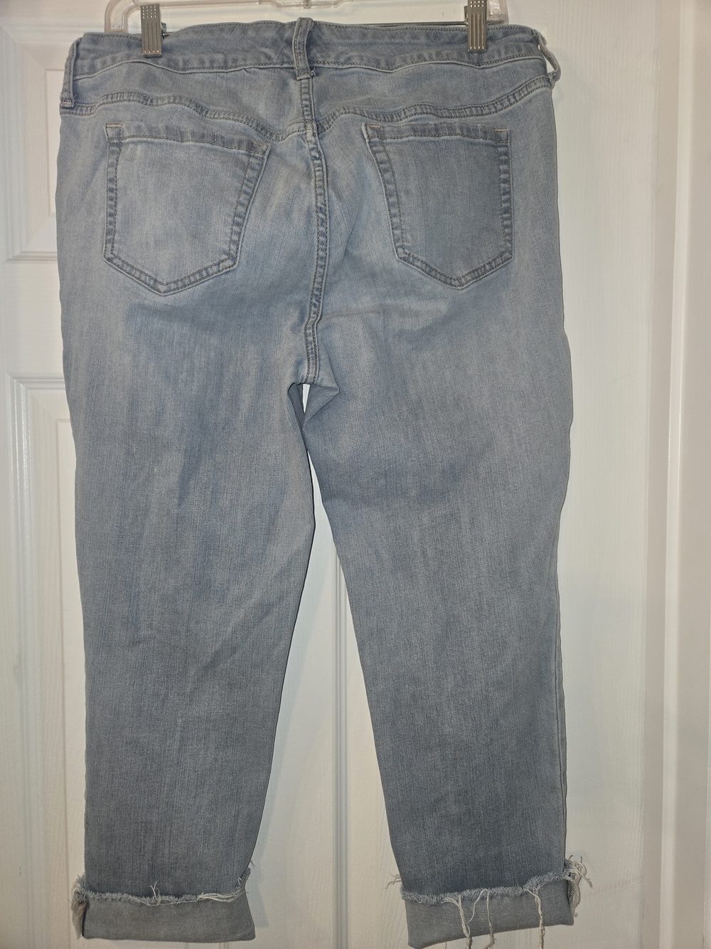 torrid Light Blue Cropped Straight Jeans - Picture 2 of 5